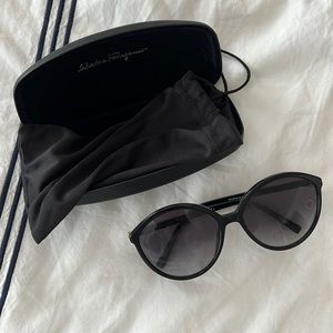 🎉SALE! MaxMara black women’s sunglasses! Brand new without tag.